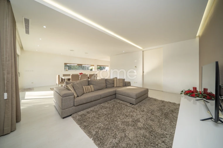 Moradia T4 para Venda em Lage Foto 18