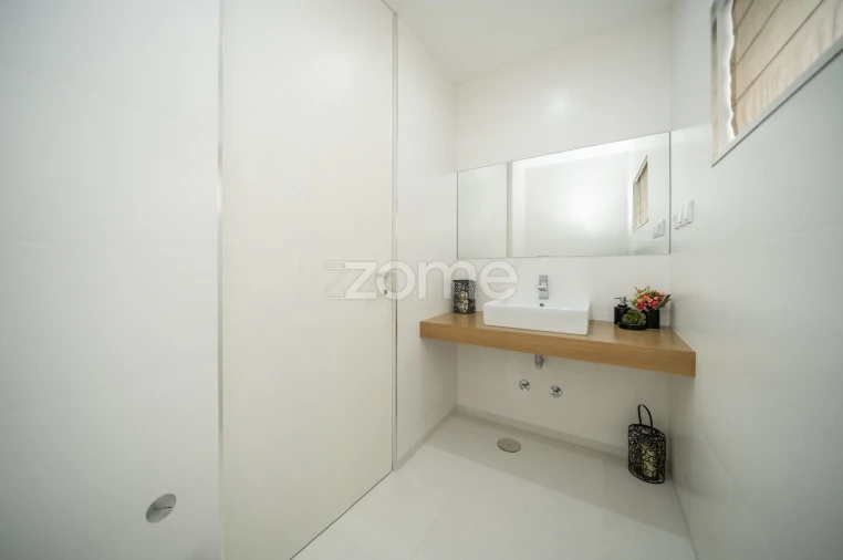 Moradia T4 para Venda em Lage Foto 33