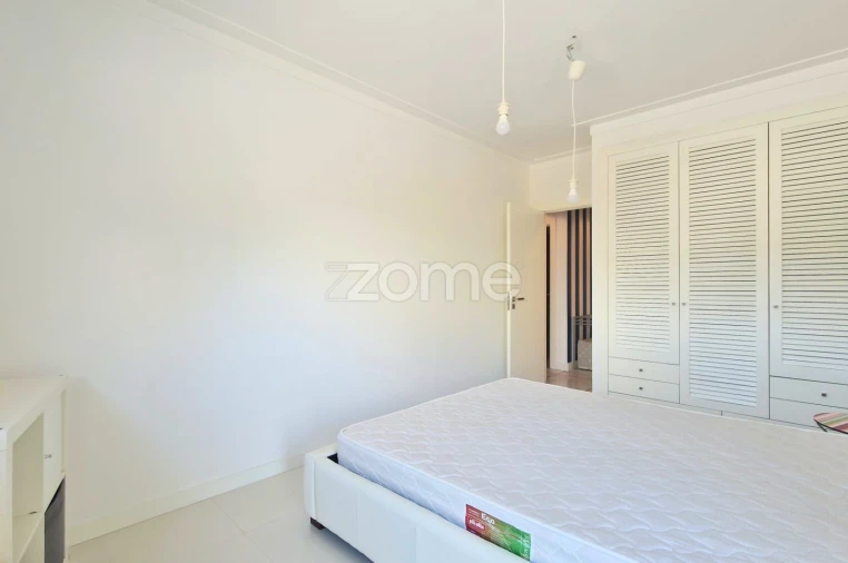 Apartamento T2 para Arrendamento em Buarcos Foto 6