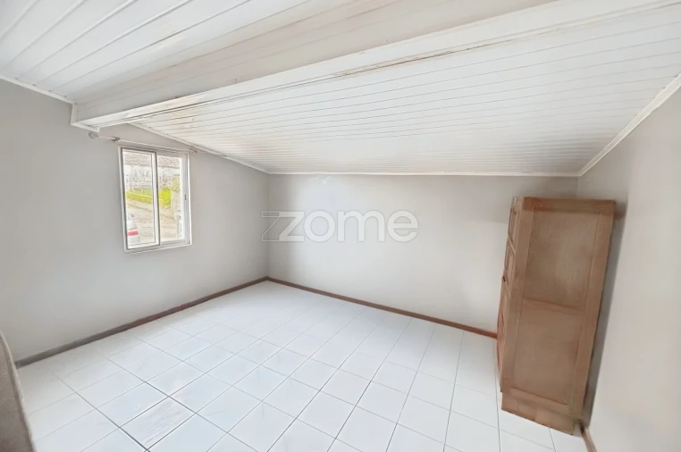 Moradia T2 para Venda em Santo Espirito Foto 14