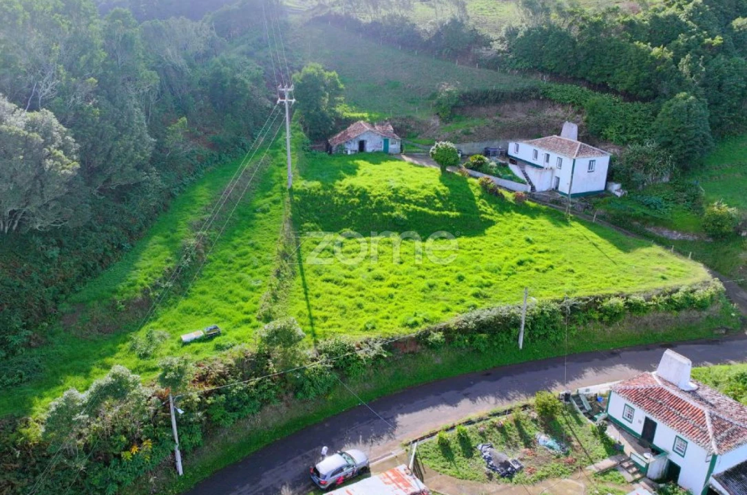 Moradia T2 para Venda em Santo Espirito Foto 16