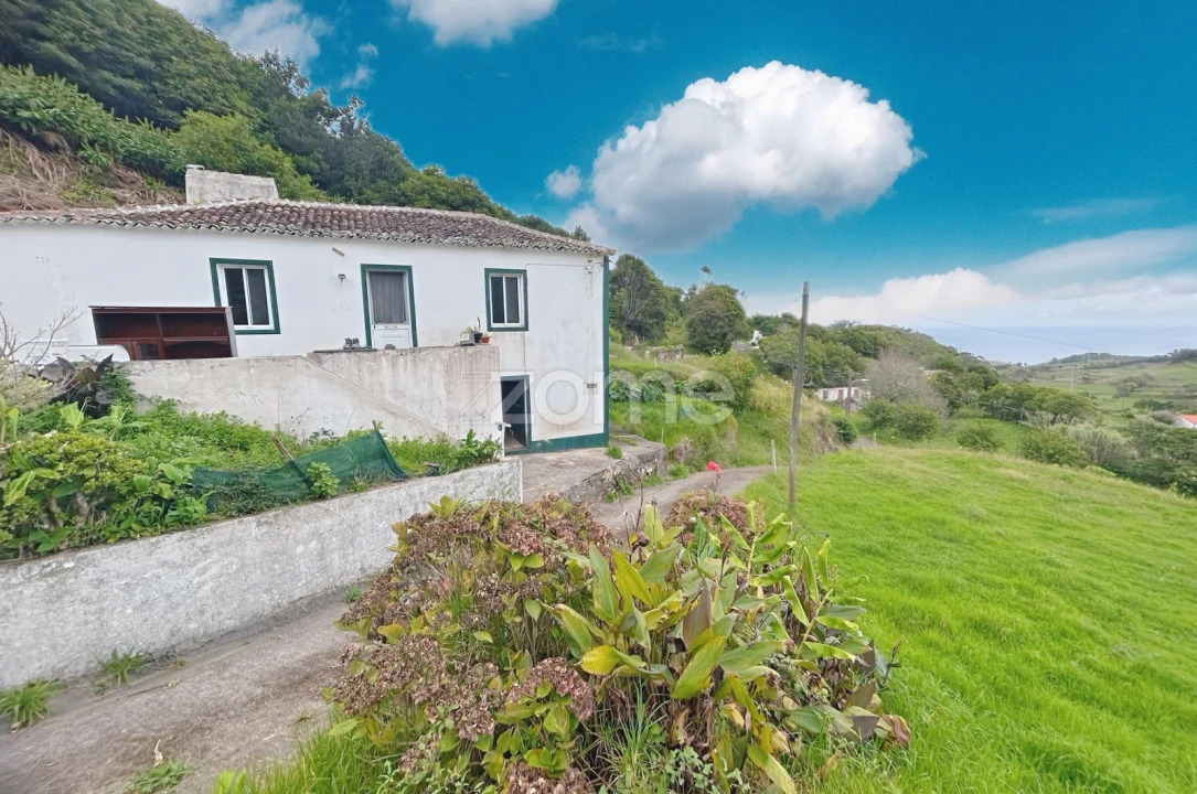 Moradia T2 para Venda em Santo Espirito Foto 7