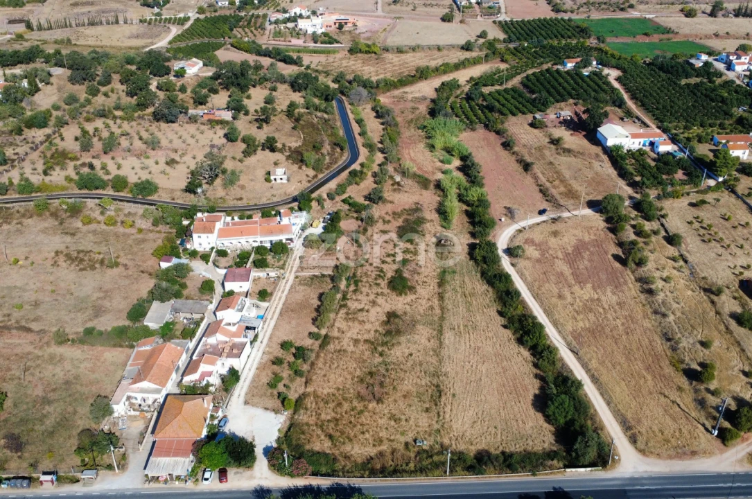 Terreno para Venda em Silves Foto 1