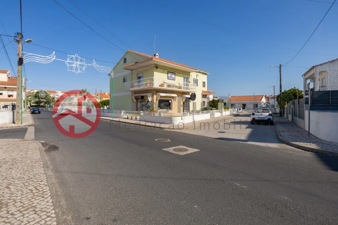 Loja para Cedência de Quotas em Samora Correia Foto 41