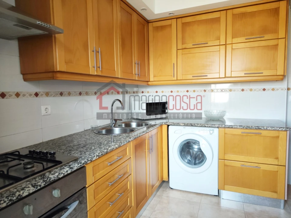 Apartamento T2 para Venda em Peniche Foto 4
