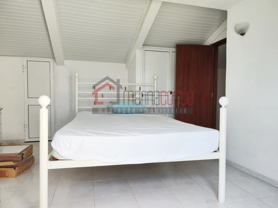 Apartamento T2 para Venda em Peniche Foto 16