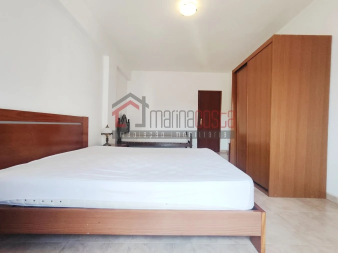 Apartamento T2 para Venda em Peniche Foto 9