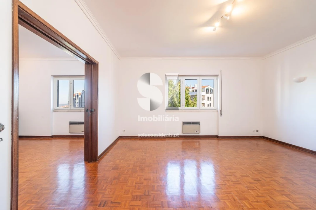 Apartamento T8 para Arrendamento em Sé Nova, Santa Cruz, Almedina e São Bartolomeu Foto 3