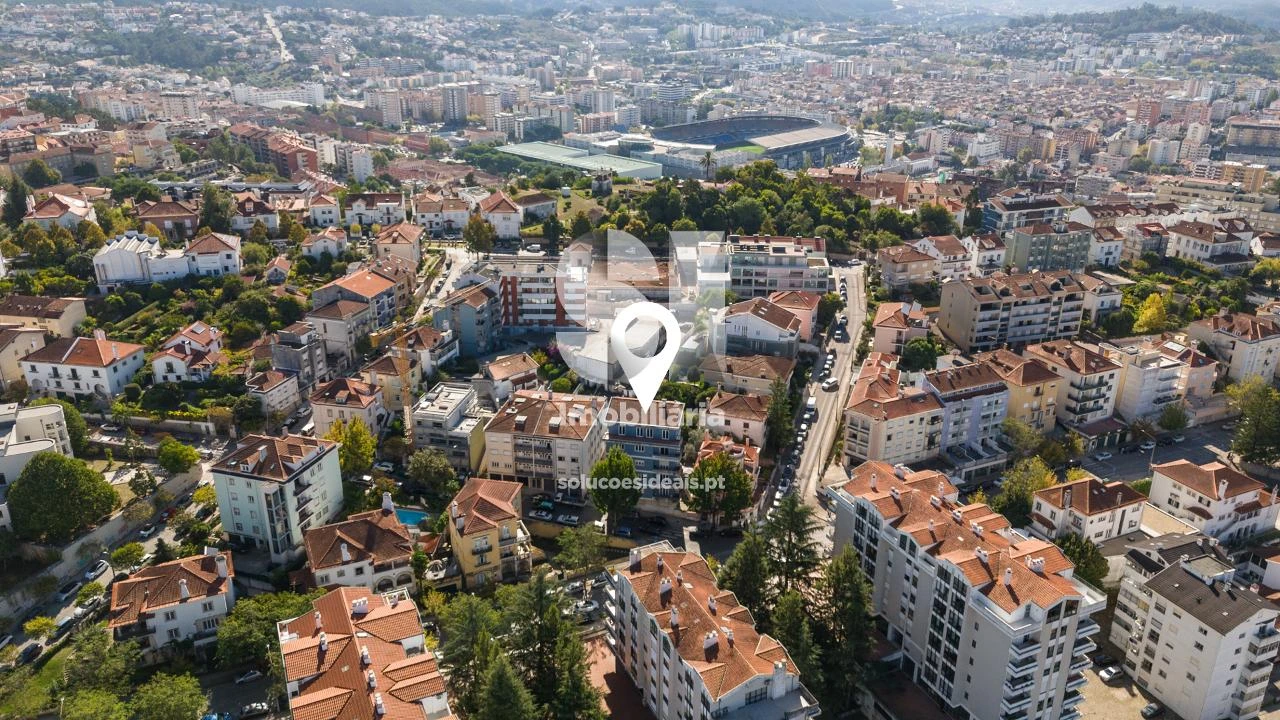 Apartamento T8 para Arrendamento em Sé Nova, Santa Cruz, Almedina e São Bartolomeu Foto 30