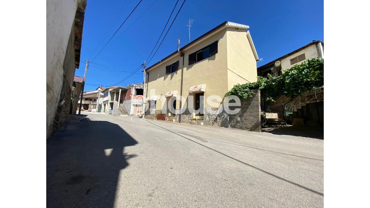 Negócio para Venda em Canaveses Foto 3