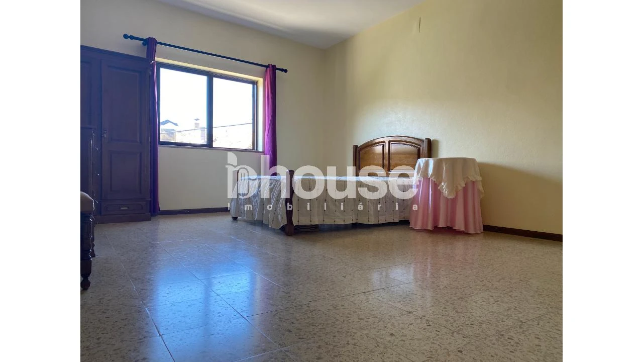 Negócio para Venda em Canaveses Foto 28