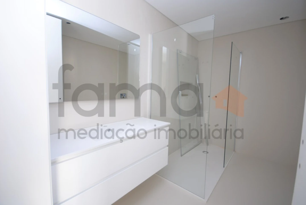 Moradia T4 para Venda em Cascais e Estoril Foto 26