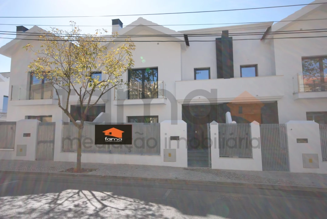 Moradia T4 para Venda em Cascais e Estoril Foto 36