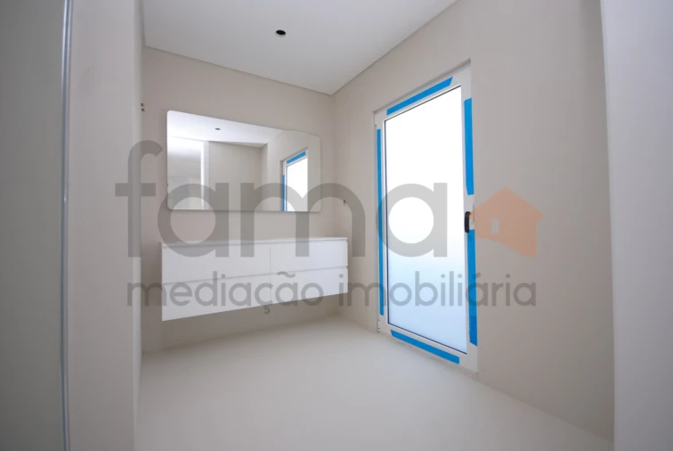 Moradia T4 para Venda em Cascais e Estoril Foto 30