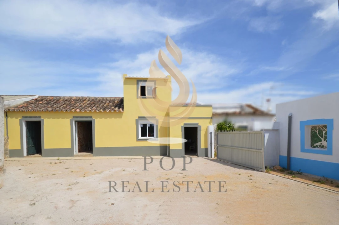 Moradia T4 para Venda em Moncarapacho e Fuseta Foto 1