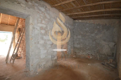 Moradia T4 para Venda em Moncarapacho e Fuseta