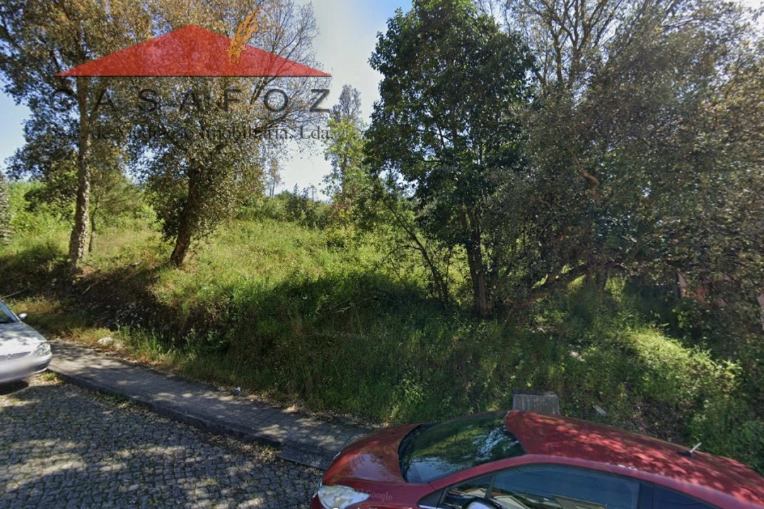 Terreno para Venda em Fânzeres e São Pedro da Cova Foto 2