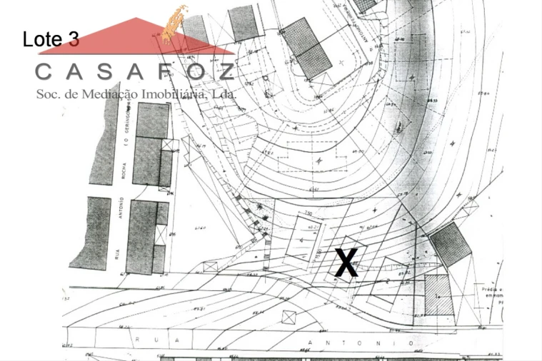 Terreno para Venda em Fânzeres e São Pedro da Cova Foto 3