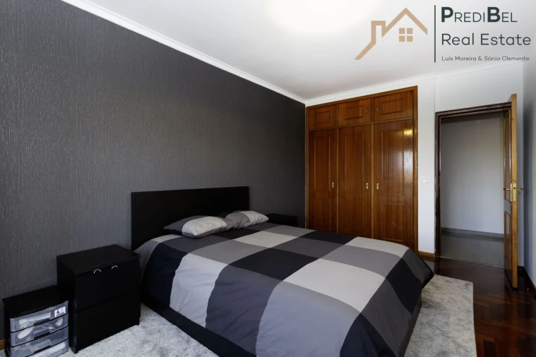 Apartamento T3 para Venda em Algueirão-Mem Martins Foto 11