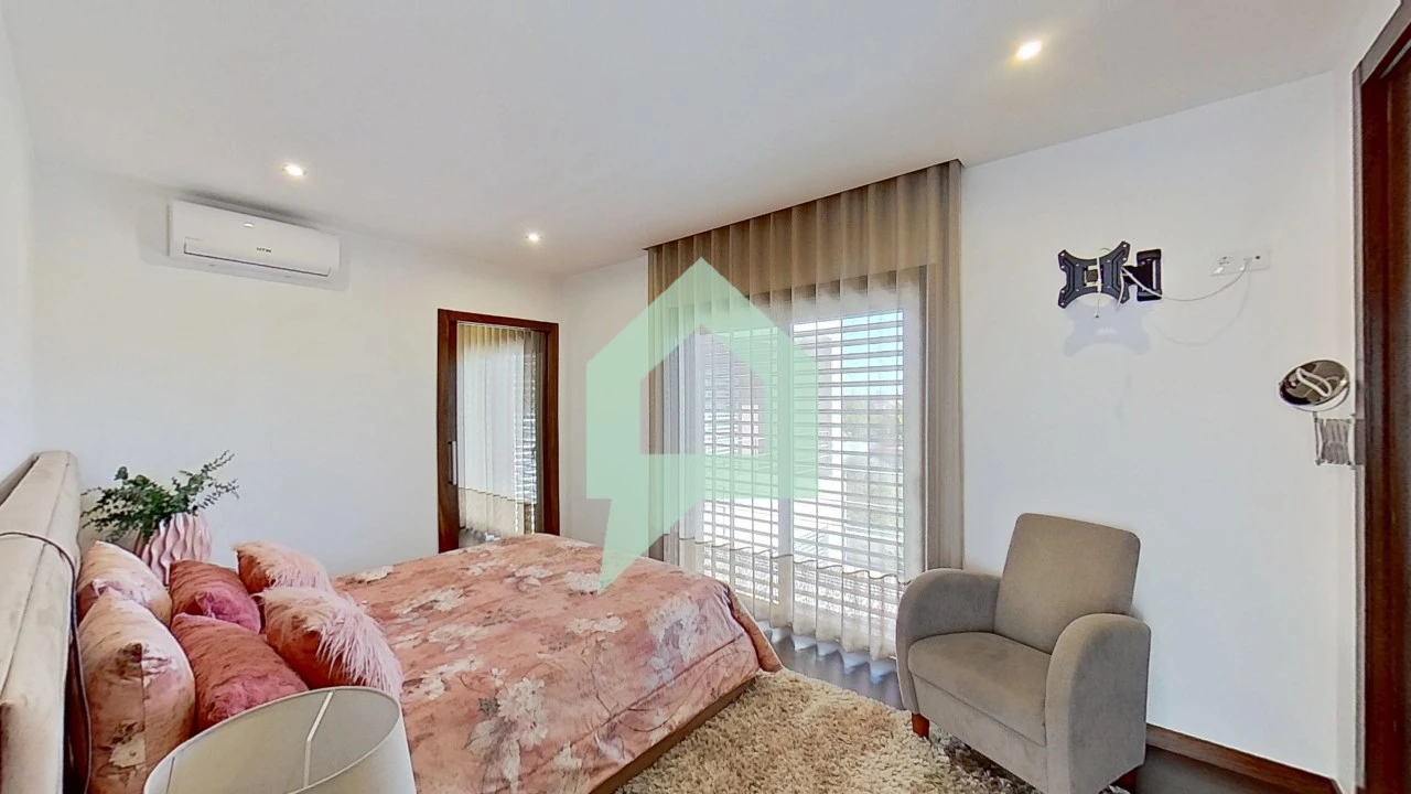 Moradia T3 para Venda em Carvalhal Foto 17