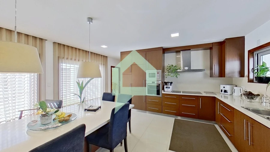 Moradia T3 para Venda em Carvalhal Foto 4