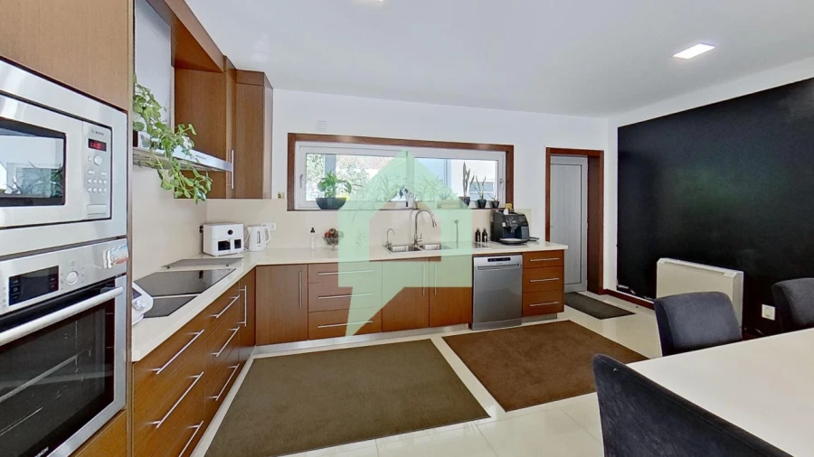 Moradia T3 para Venda em Carvalhal Foto 3