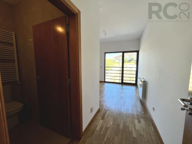 Moradia T3 para Venda em Silveira Foto 31