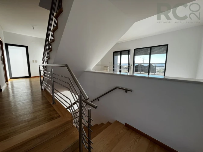 Moradia T3 para Venda em Silveira Foto 21