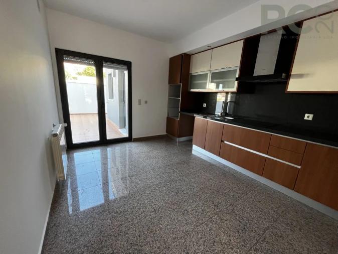 Moradia T3 para Venda em Silveira Foto 13