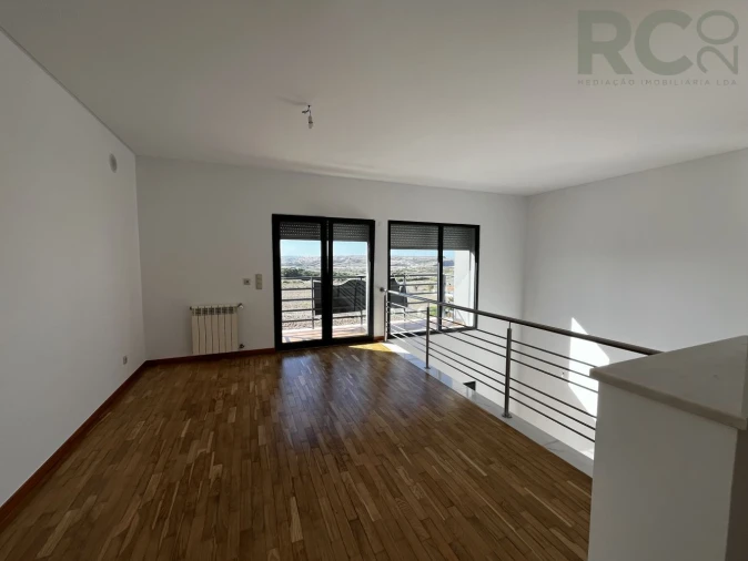 Moradia T3 para Venda em Silveira Foto 23