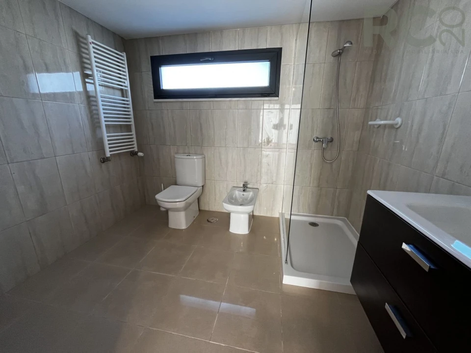 Moradia T3 para Venda em Silveira Foto 18