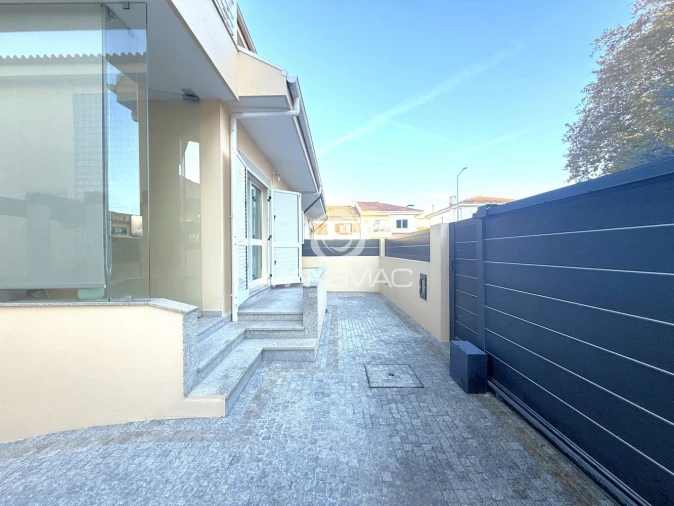 Moradia T3 para Venda em Canidelo Foto 37