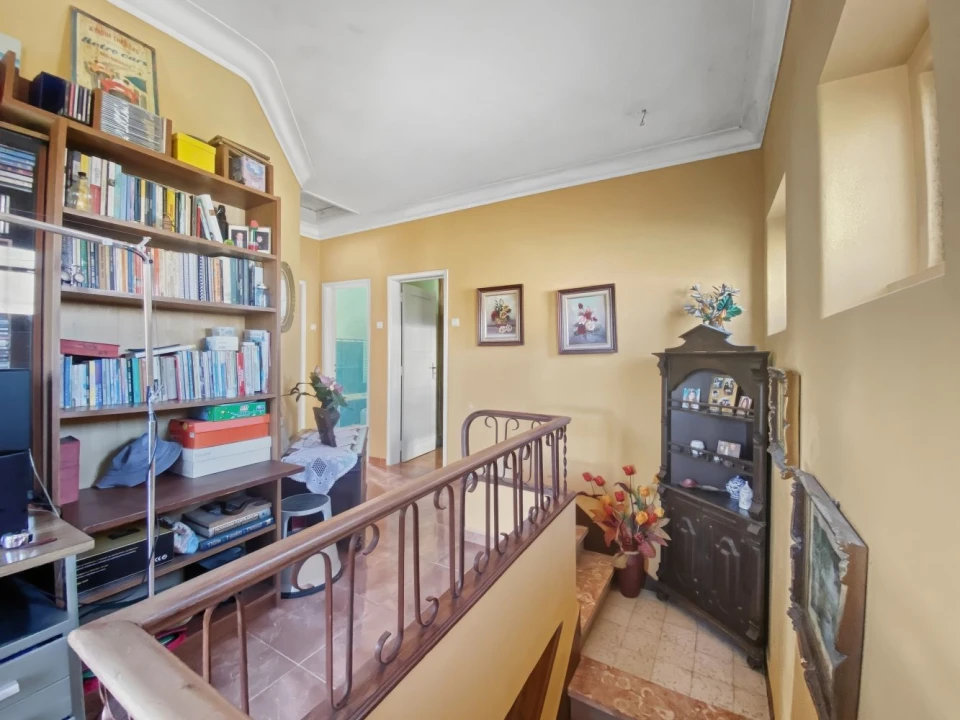 Moradia T6 para Venda em Barcarena Foto 24