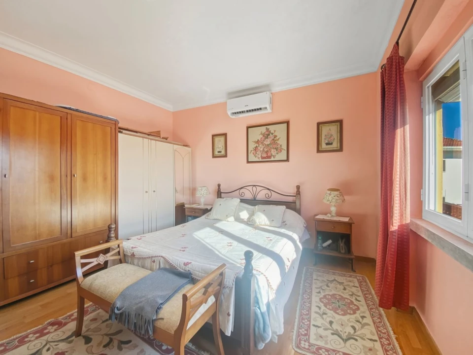 Moradia T6 para Venda em Barcarena Foto 19