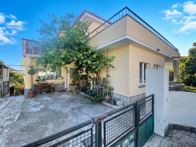 Moradia T5 para Venda em Barcarena Foto 9