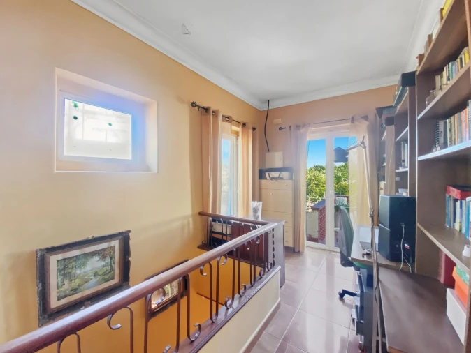 Moradia T5 para Venda em Barcarena Foto 23