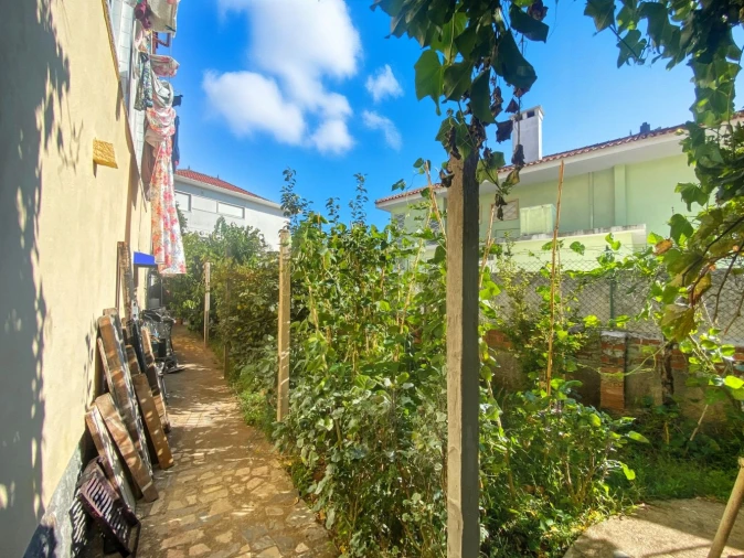 Moradia T5 para Venda em Barcarena Foto 4