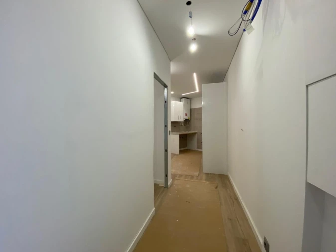 Apartamento T1 para Venda em Rio de Mouro Foto 3
