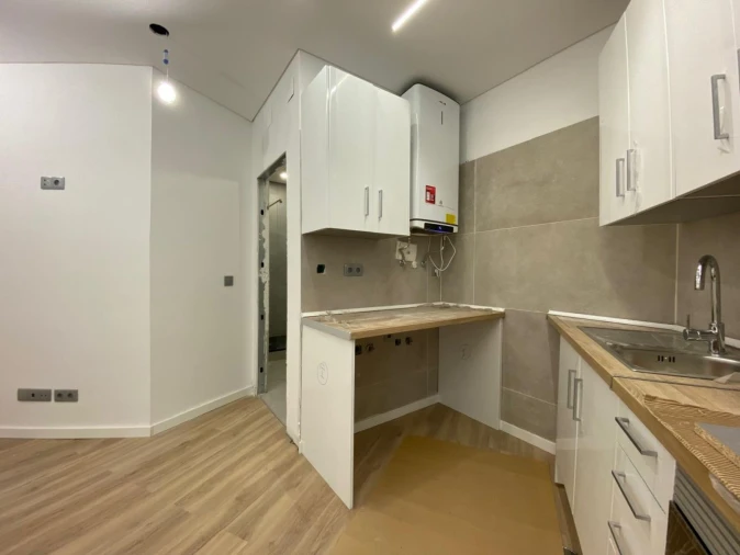Apartamento T1 para Venda em Rio de Mouro Foto 4