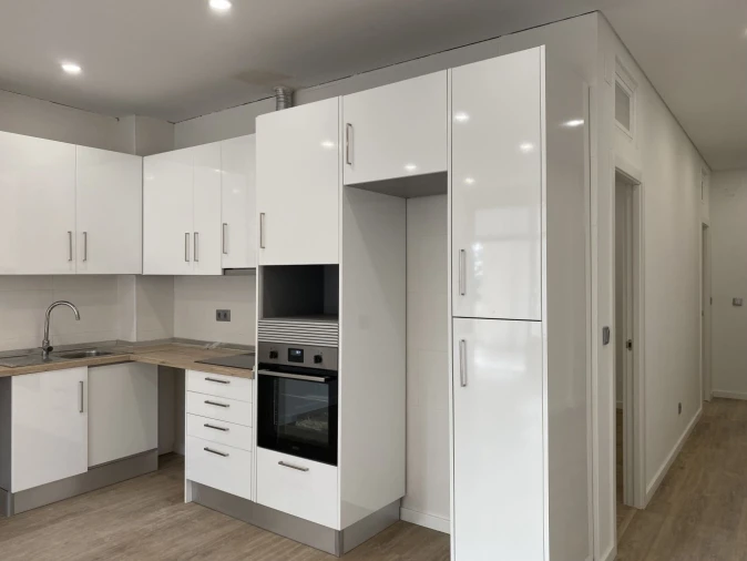 Apartamento T1 para Venda em Rio de Mouro Foto 3