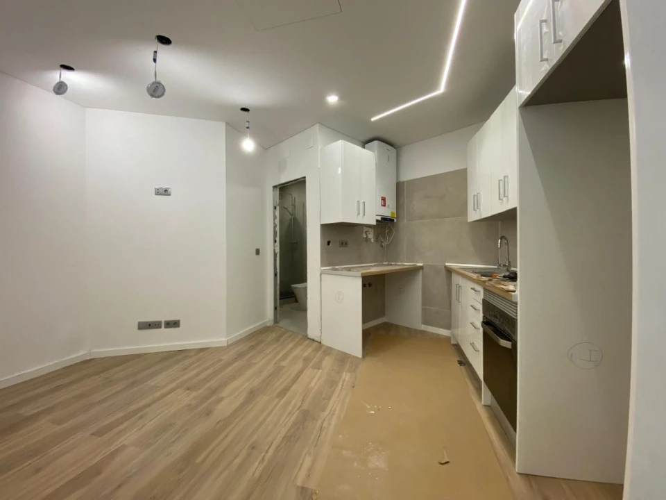 Apartamento T1 para Venda em Rio de Mouro Foto 14