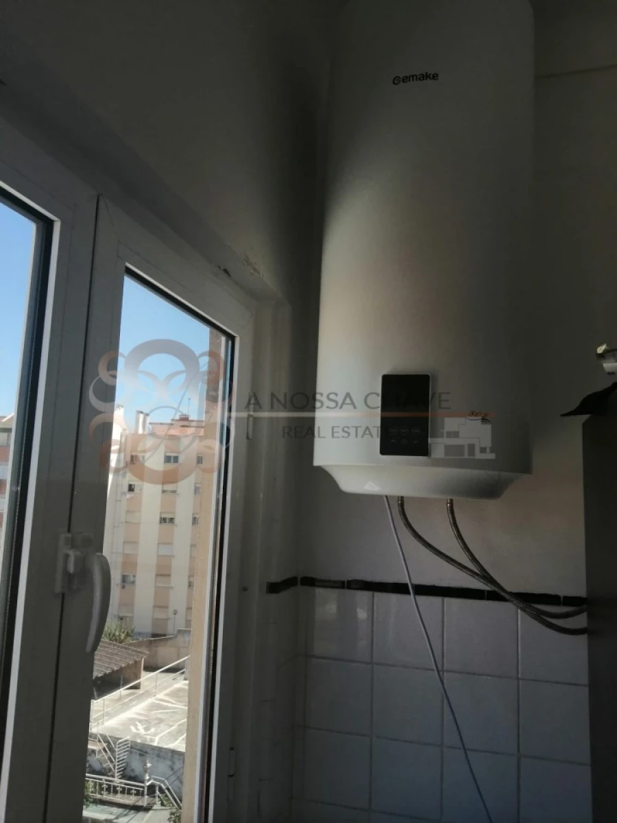 Apartamento T2 para Venda em Amora Foto 4
