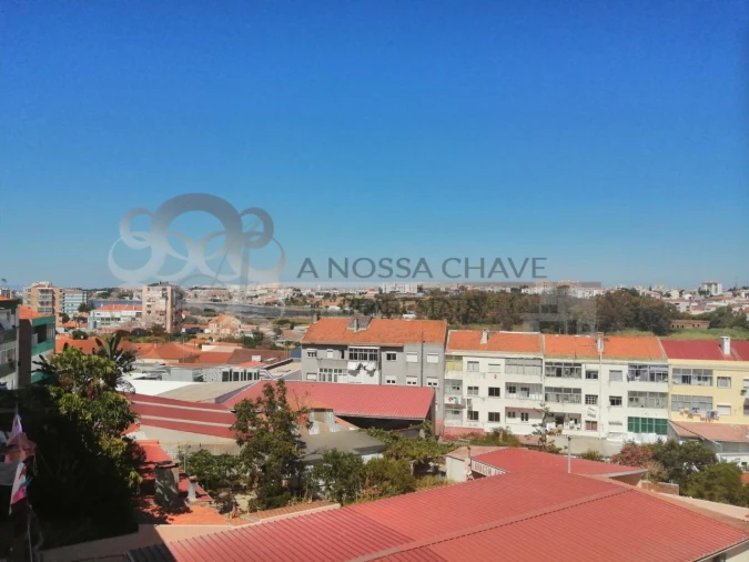 Apartamento T2 para Venda em Amora Foto 6