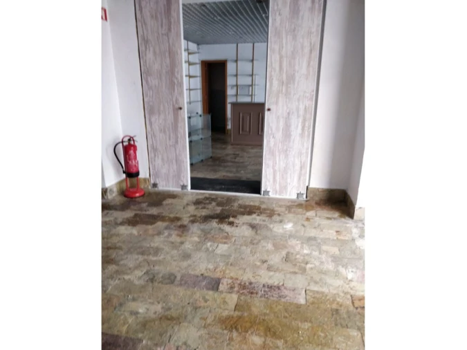 Loja para Arrendamento em Caia, São Pedro e Alcáçova Foto 11