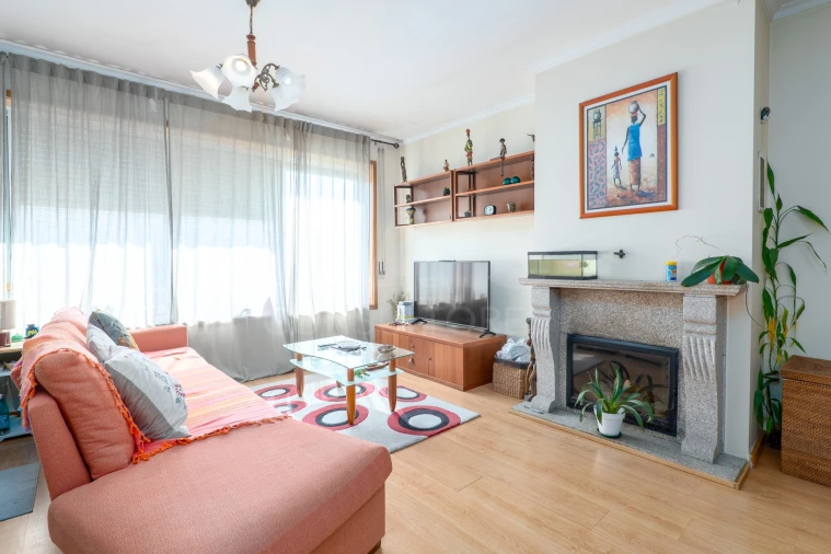 Apartamento T3 para Venda em Amarante (São Gonçalo), Madalena, Cepelos e Gatão Foto 3