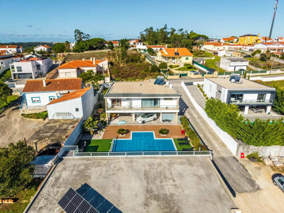 Moradia T4 para Venda em Nadadouro Foto 3