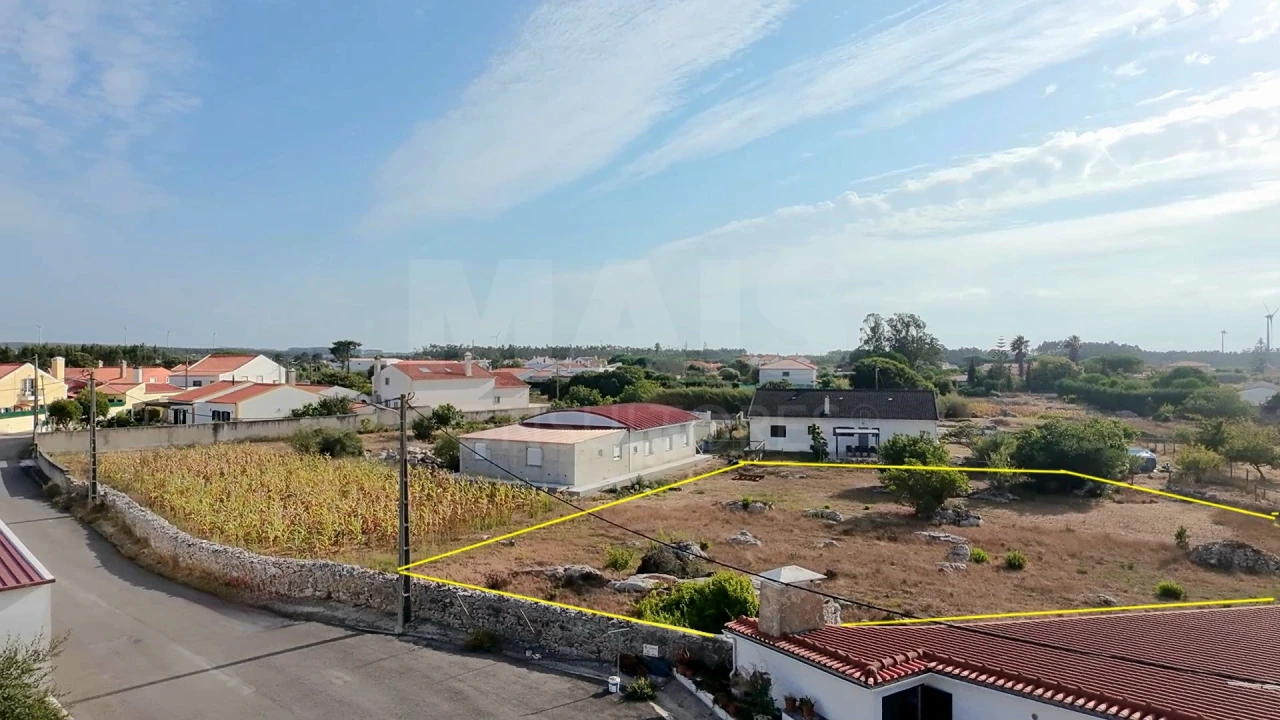 Terreno para Venda em Reguengo Grande Foto 1