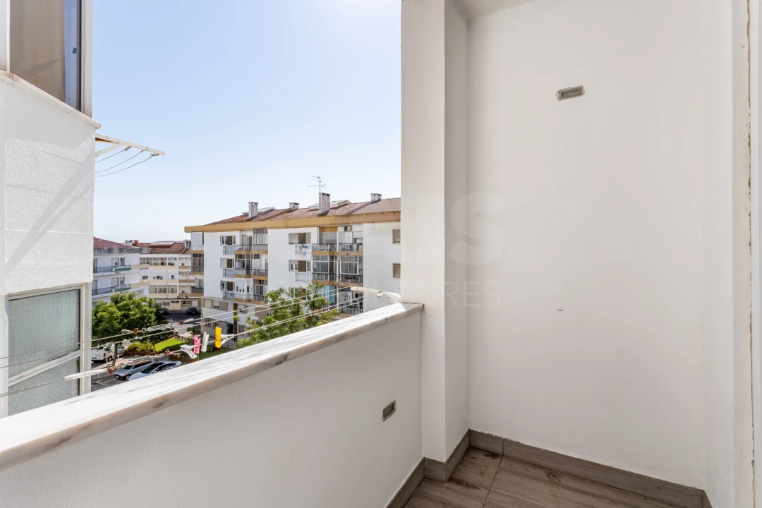 Apartamento T2 para Venda em Sacavém e Prior Velho Foto 10