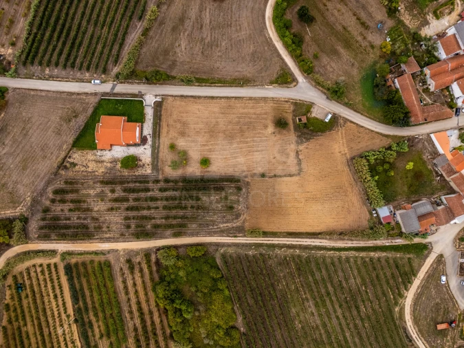 Moradia T4 para Venda em Usseira Foto 3