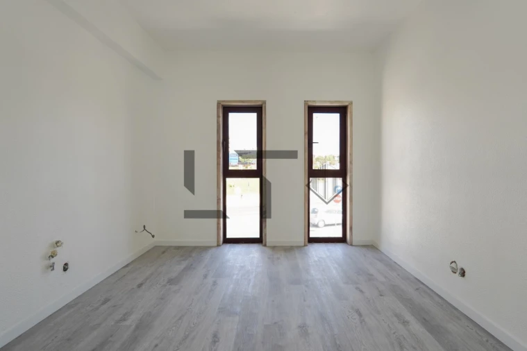 Prédio para Arrendamento em Alfragide Foto 14